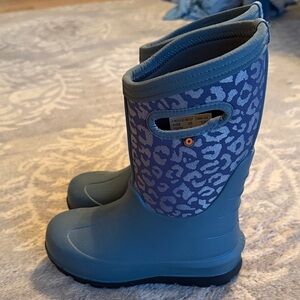 Bogs Kids Classic Seamless Leopard Print Boots